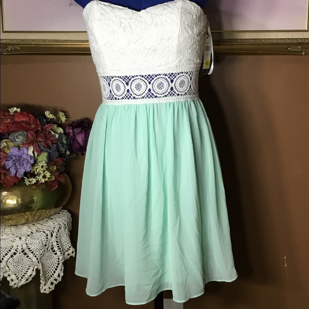 A. Byer Midi White and Mint Dress Size 5 NWT